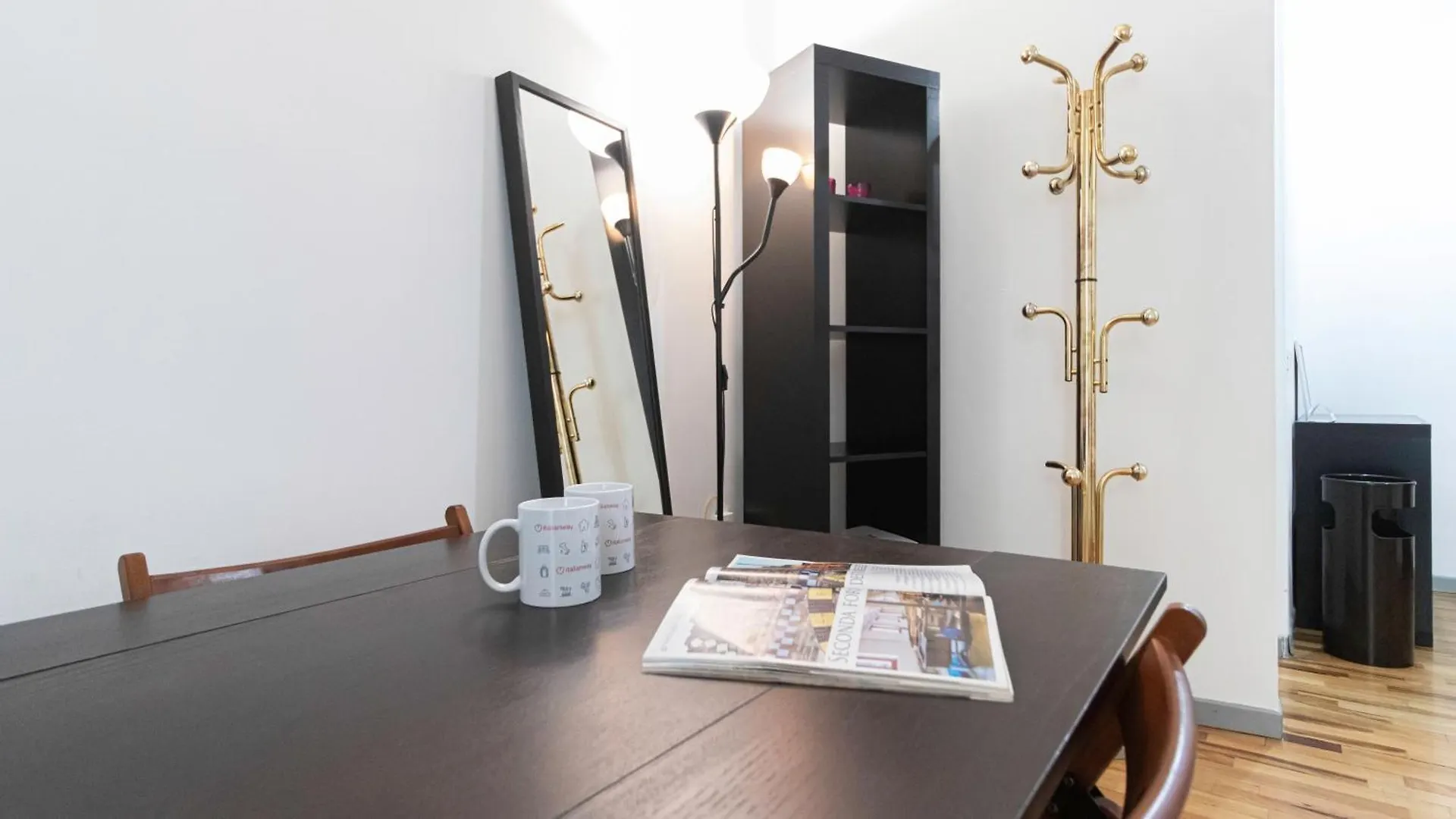 Italianway - Della Palla 5 Milan Apartment
